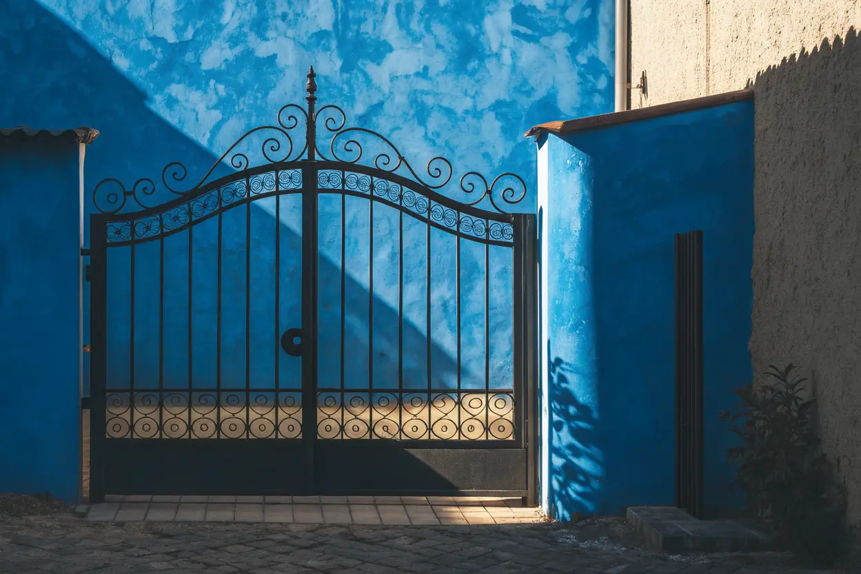 Choisir un portail battant adapté a votre entrée